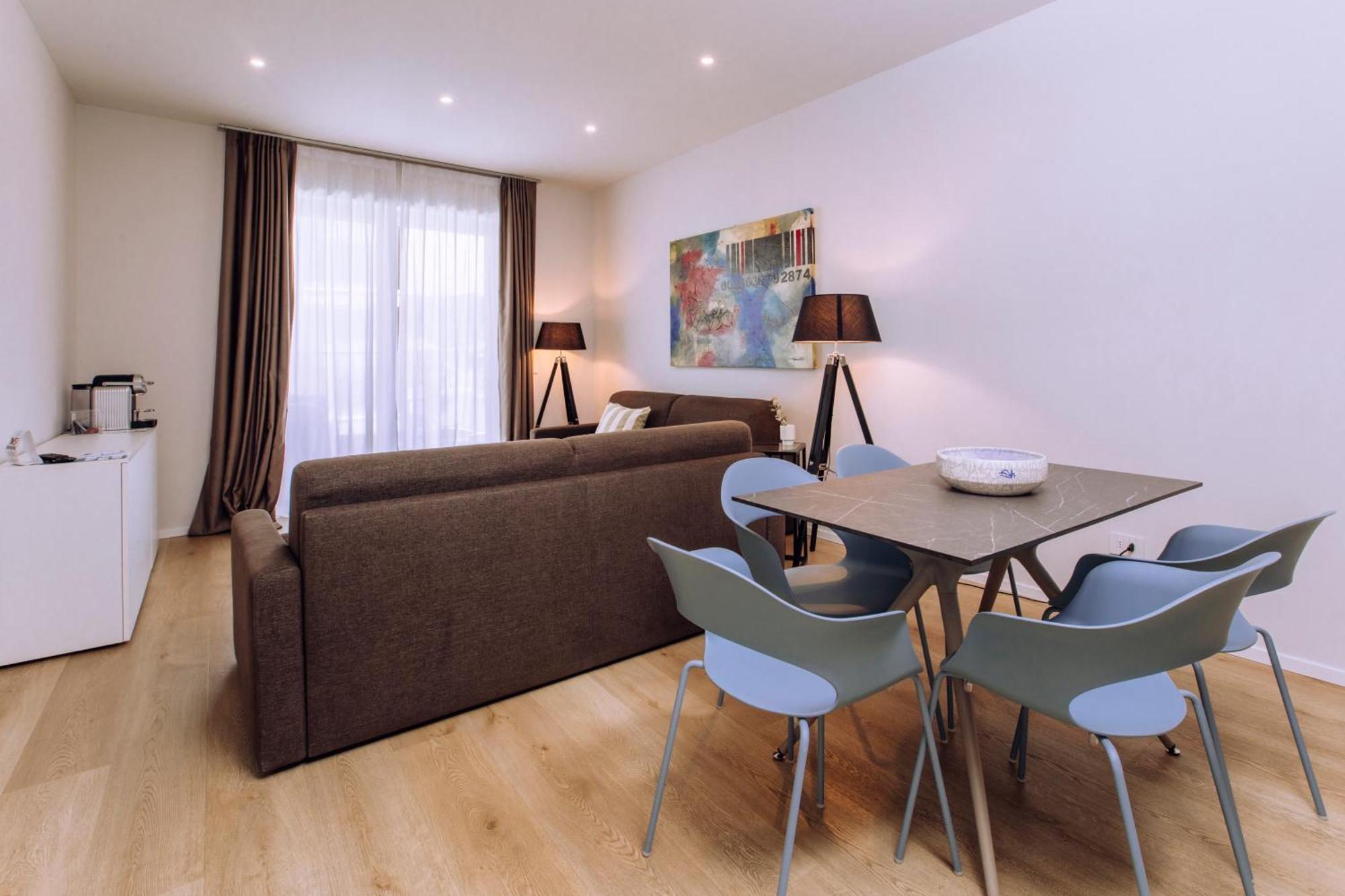 Ah Porticcioli Boutique Apartments San Felice del Benaco Exteriör bild