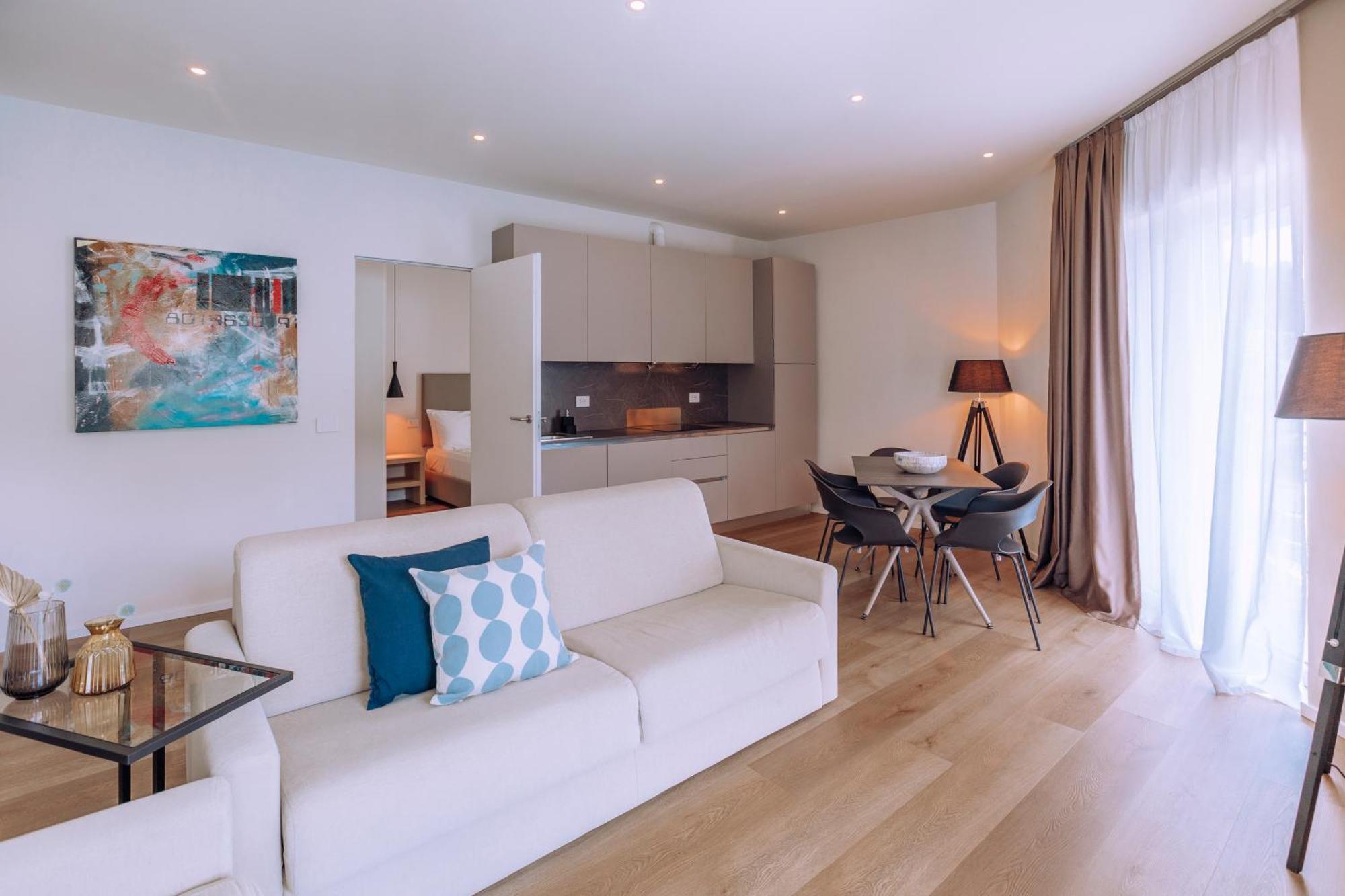 Ah Porticcioli Boutique Apartments San Felice del Benaco Exteriör bild