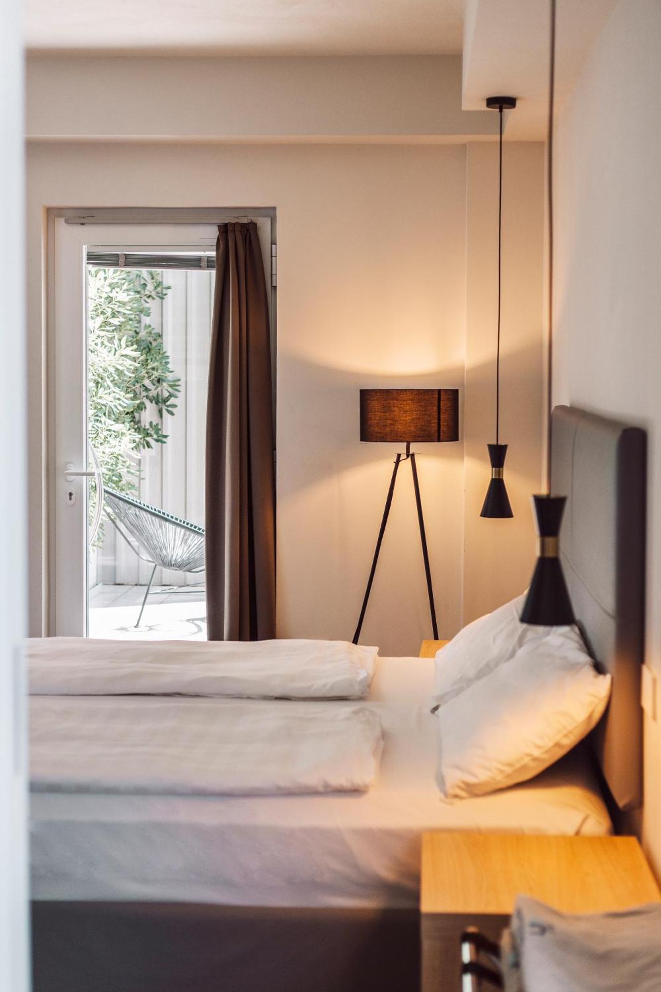 Ah Porticcioli Boutique Apartments San Felice del Benaco Exteriör bild