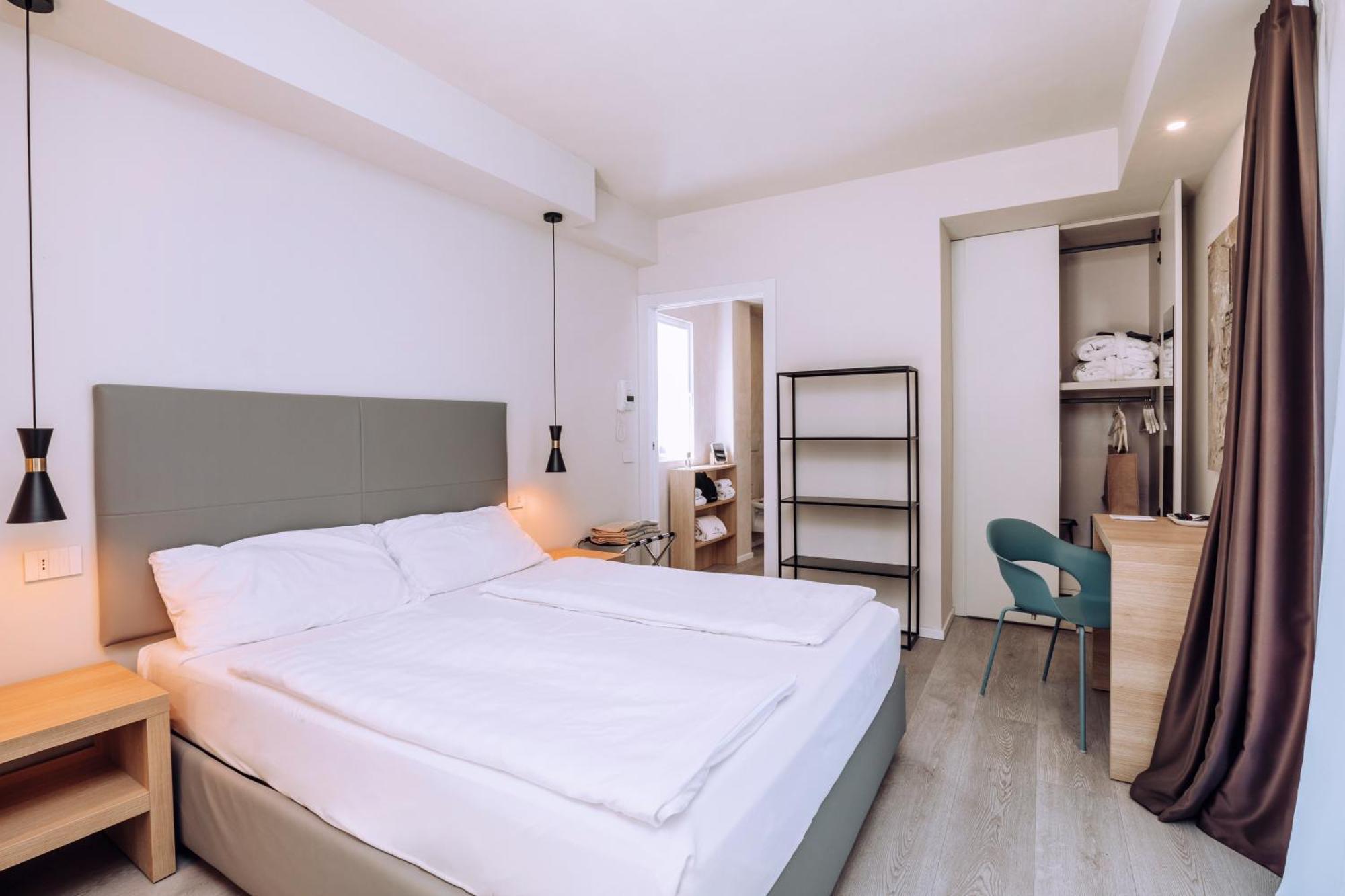 Ah Porticcioli Boutique Apartments San Felice del Benaco Exteriör bild